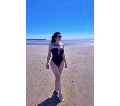 Escorts Swansea City Centre Swansea - Wales - Photos for Luana, a Brazilian with a big butt 🧡 confirmation video