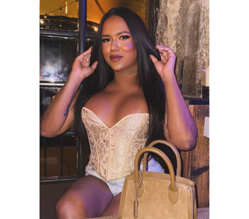 Trans Escorts Cardiff Cardiff City Centre - Cardiff - Photos for Valeska Foxx Brazilian P4rty🔥
