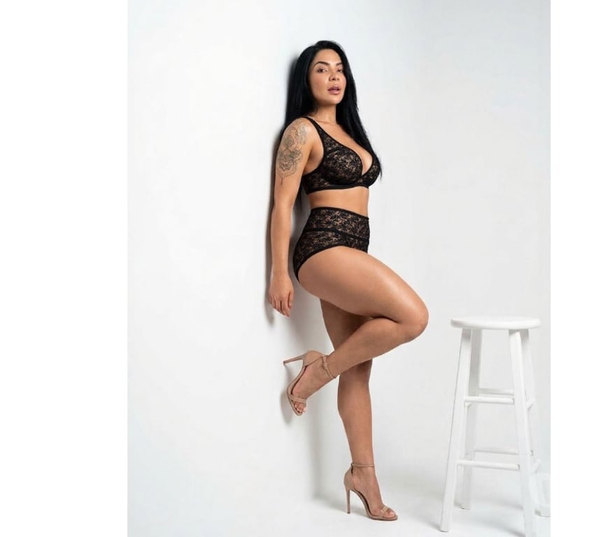 Escorts Dorset Bournemouth, Christchurch and Poole - Photos for STOP HERE Are we going to have an amazing experience