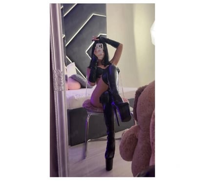 Escorts Stockport Town Centre Stockport - Photos for New hot girls in town full service outcall 😈