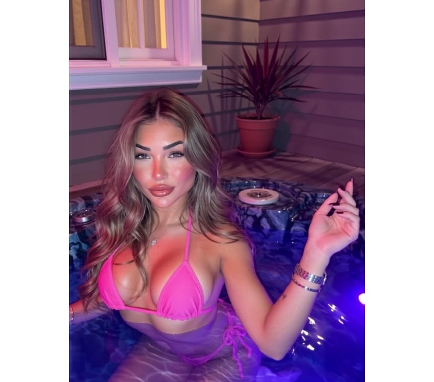 Escorts South West London Nine Elms - South West London - Photos for HANNAH ⭐️ | GFE | PARTY GIRL ... HIGH CLASS