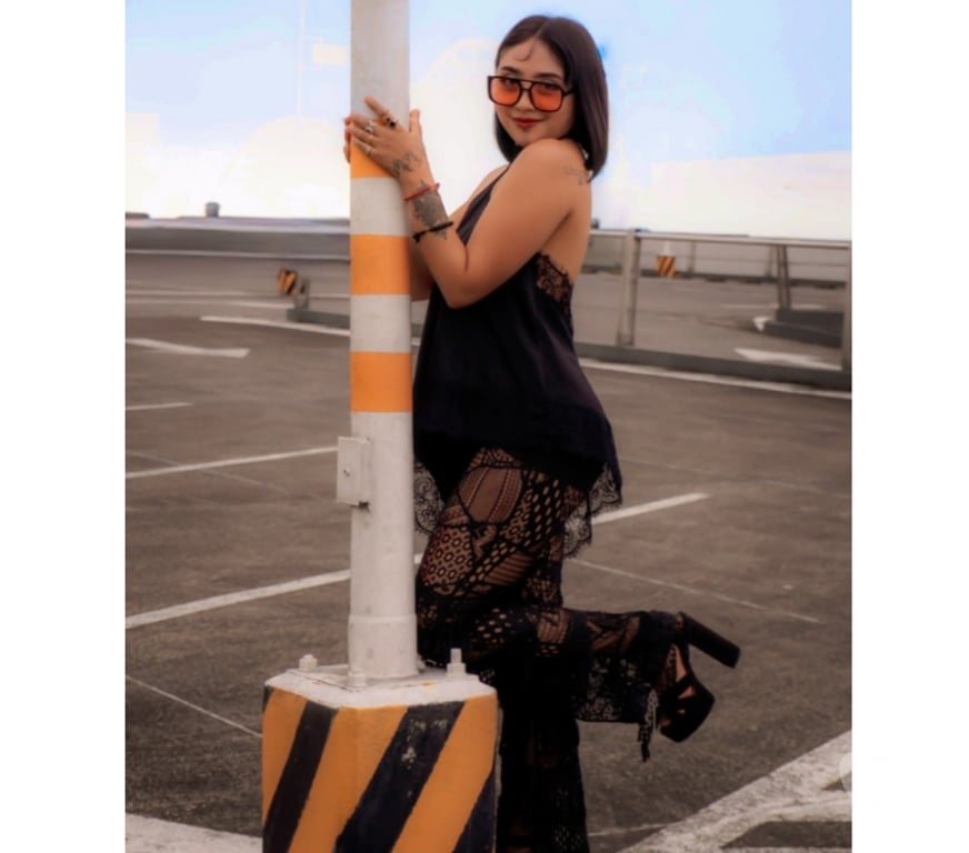 Escorts East London Stratford - DLR Station - East London - Photos for 🔥Dark-Hair and Skinny Lovely Party Girl💃