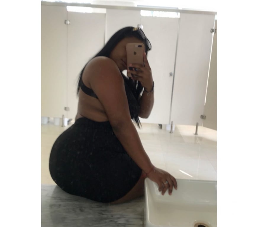 Escorts East London Forest Gate - East London - Photos for Big big Melissa🔥🔥🔥sexy girl🔥🩷party