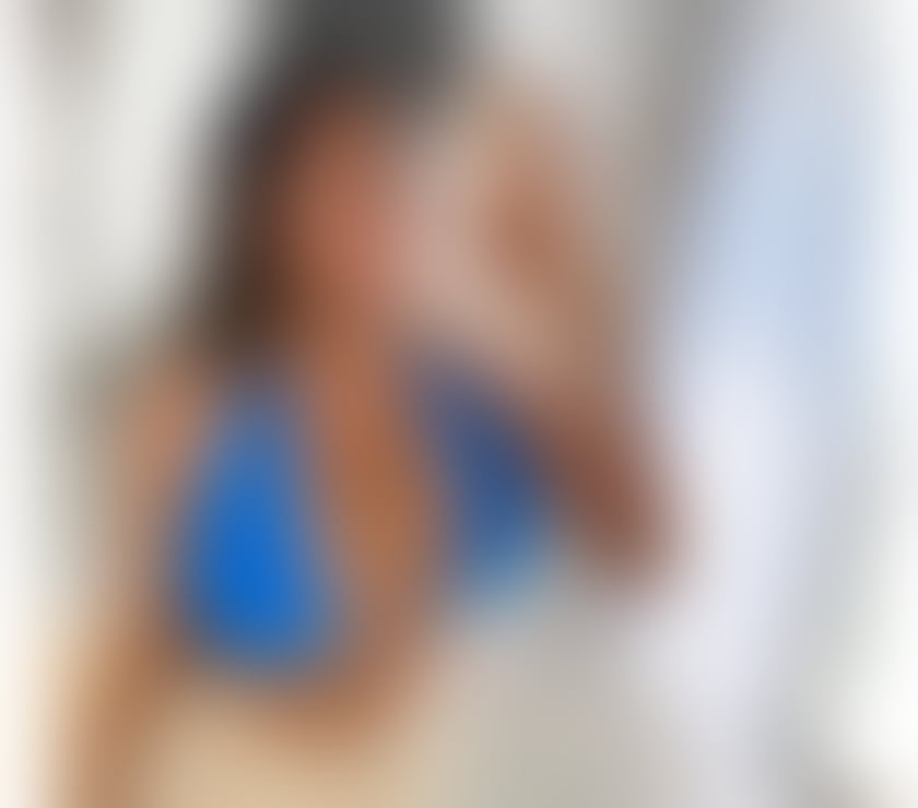Photos for Aisha | Classy, Elegant & Unforgettable ❤️