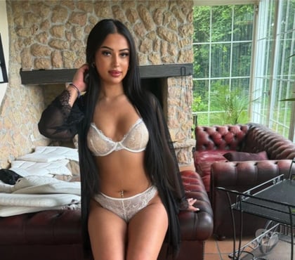  Escorts & Erotic Massage Lancaster City Centre Lancaster - Photos for 🍓Emy new in town only outcall party girl 🍓🍒