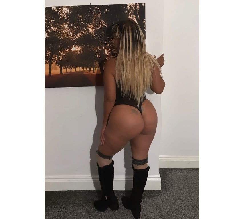 Escorts West Midlands Birmingham - Photos for ✨✨ Girl Party ✨✨ Brazilian Very Hot 🔥 🇧🇷