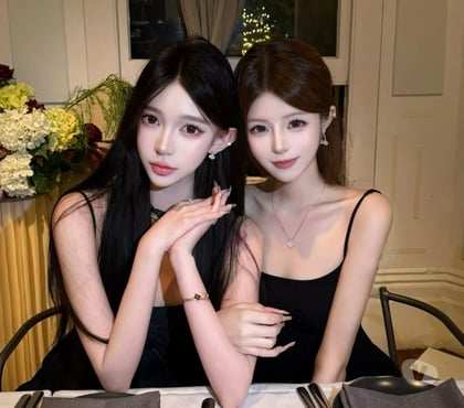 Photos for Duo💖Korean Party Kiss full body 💖Fun Discreet💎