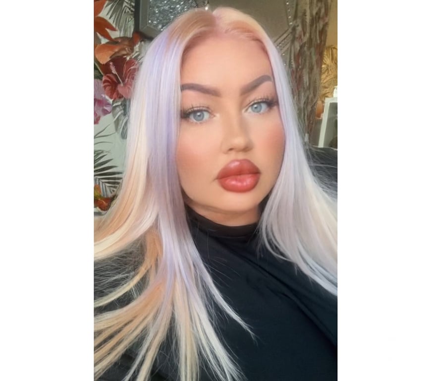 Escorts Oxfordshire Cherwell - Photos for Maggie Curvy Milf Bicester this week 😍😍