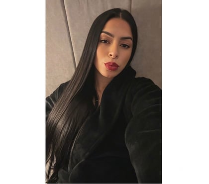 Photos for Lara brasileira ❤️🍑 actual photos
