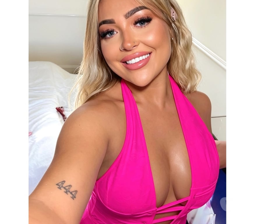 Escorts Kent Sevenoaks - Photos for ꧁𓊈𒆜HOT BLONDE𒆜𓊉꧂OUTCALL♥️
