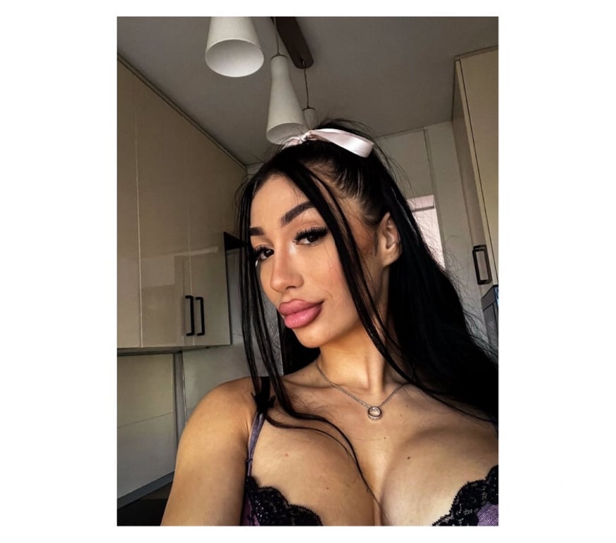 Escorts Hampshire Basingstoke and Deane - Photos for YZA 💙NEW PARTY GIRL IN TOWN 💙🍾🍾