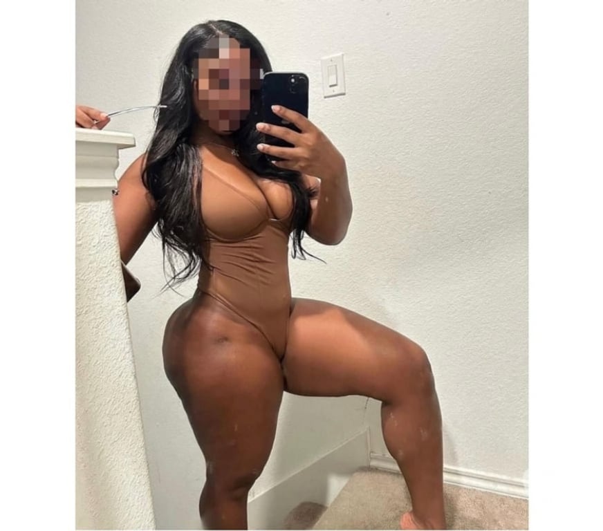 Escorts Bristol Bristol City Centre - Bristol - Photos for TWO ELEGANT AND SEXY LADIES💋READY FOR YOU💋