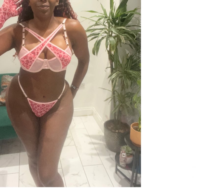 Escorts Falkirk Grangemouth - Falkirk - Photos for Ebony hot body no rush service