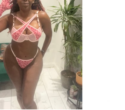 Escorts Grangemouth Falkirk - Photos for Ebony hot body no rush service