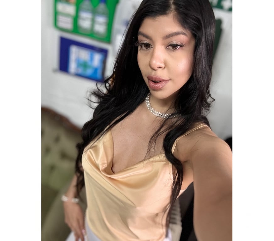 Adult Entertainment Hampshire Portsmouth - Photos for Karoll Ferraz 🌟 Superstar 🇧🇷 Premium Content 💦