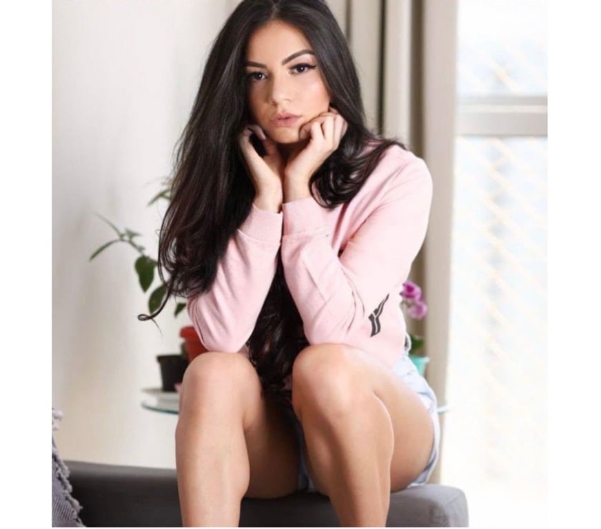 Escorts Bedfordshire Luton - Photos for 🎉Sexy brunette in the city🎉