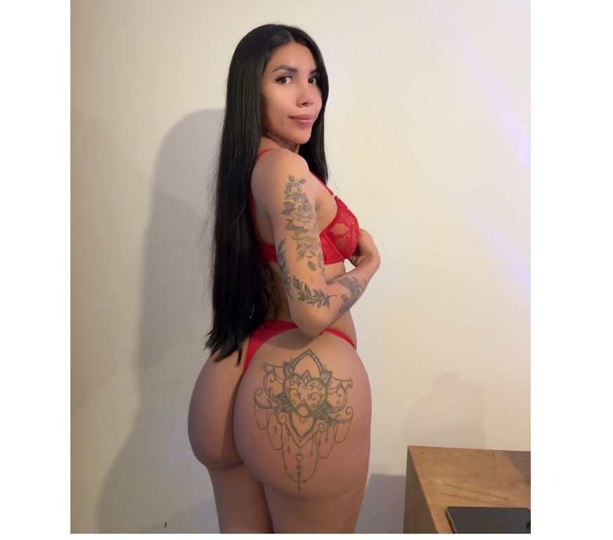 Trans Escorts West Midlands Birmingham - Photos for trans girl, beautiful dark-haired Latina
