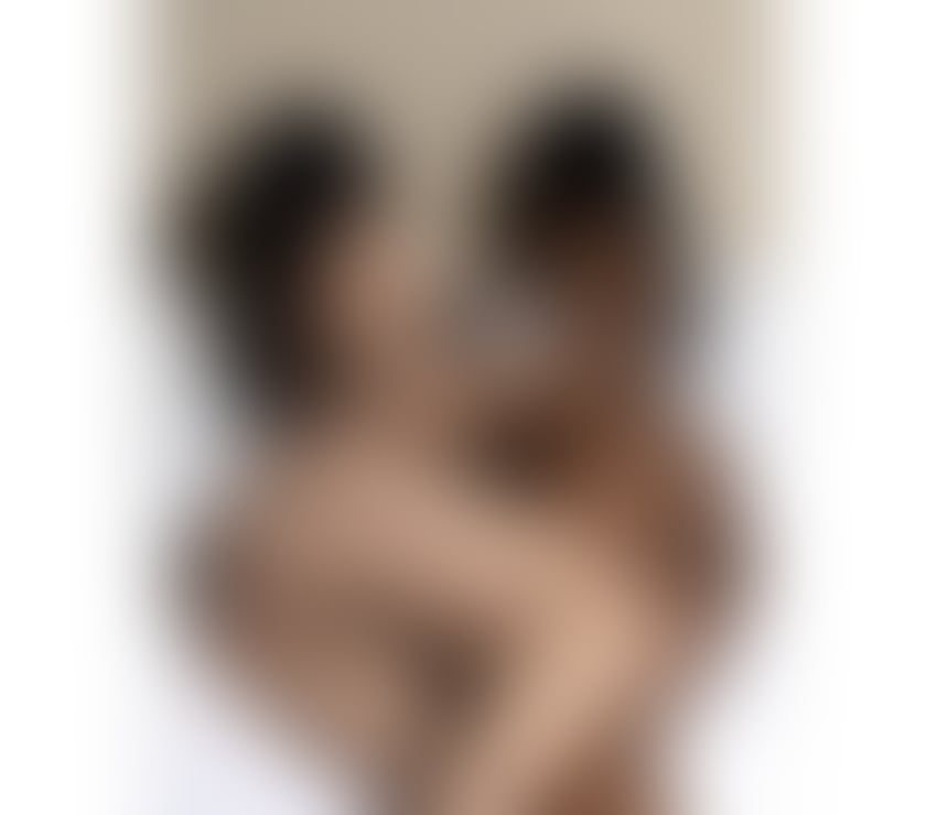 Escorts South East London Catford - South East London - Photos for Luiza Sales & Letícia Soares