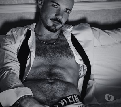 Gay escorts Birmingham Birmingham - Photos for Young Dom Top | TheoFoxx