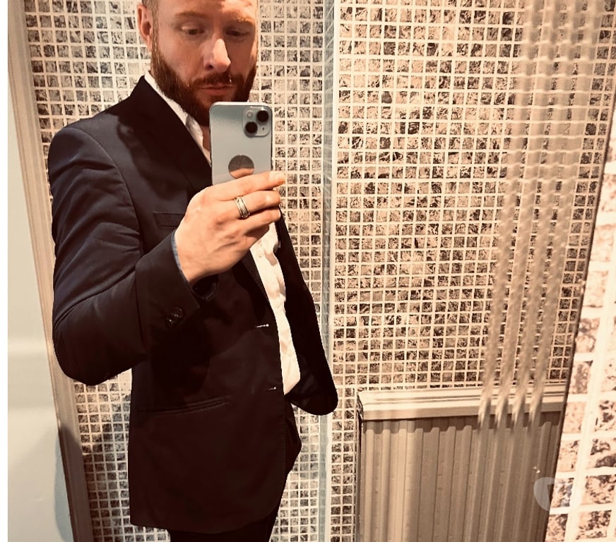 adult personals Cardiff Roath - Cardiff - Photos for 38 year old single man, Outgoing confident and fun