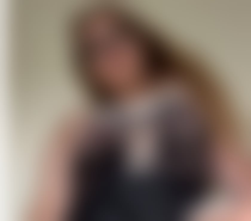  Escorts Birmingham Birmingham - Photos for English Milly first week ever