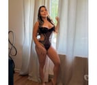 🌹 Charming Brazilian Companion