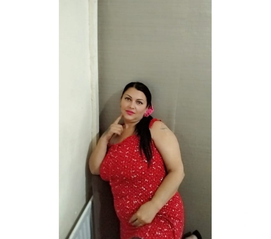 Escorts West Yorkshire Leeds - Photos for Sara 🔥milf 🔥new in city🏡