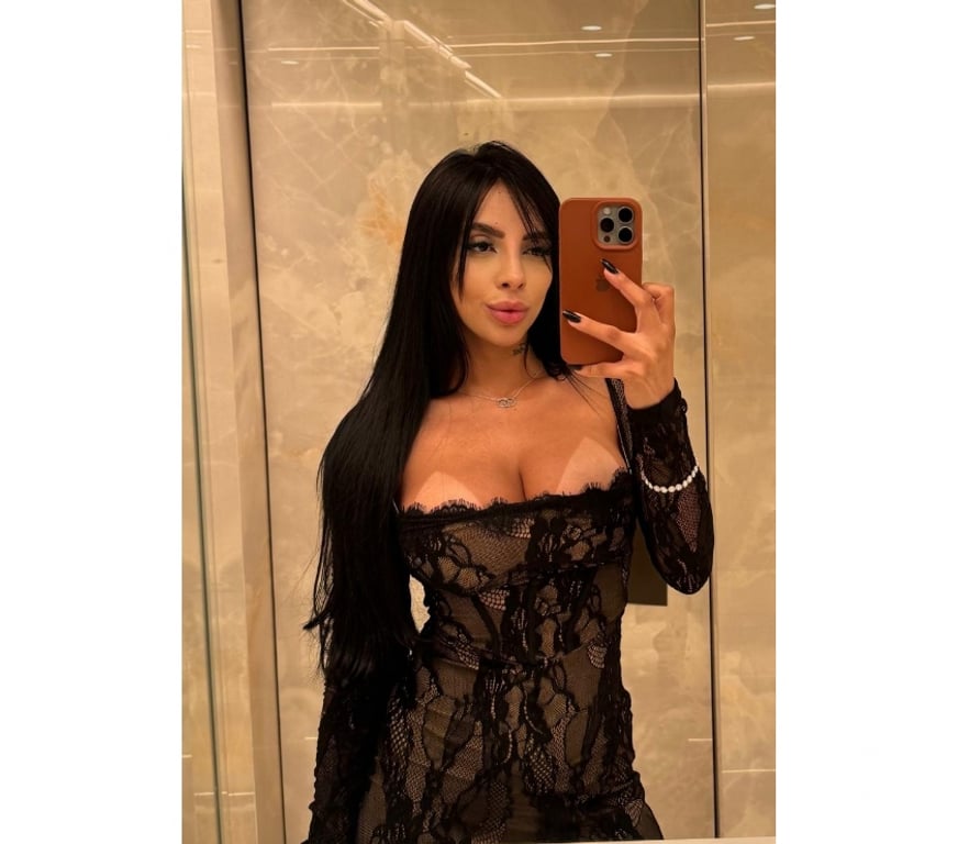 Escorts Buckinghamshire Milton Keynes - Photos for NEW VIP ESCORT MAITE BELLINI IN TOWN NOW!!