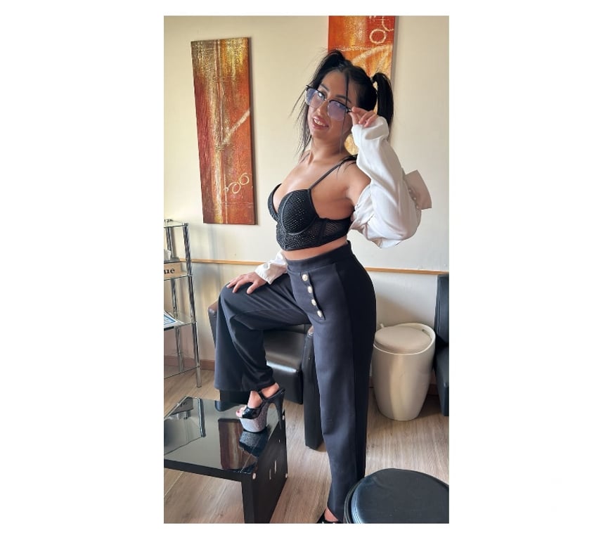 Escorts Cardiff Cardiff City Centre - Cardiff - Photos for Betty best in town