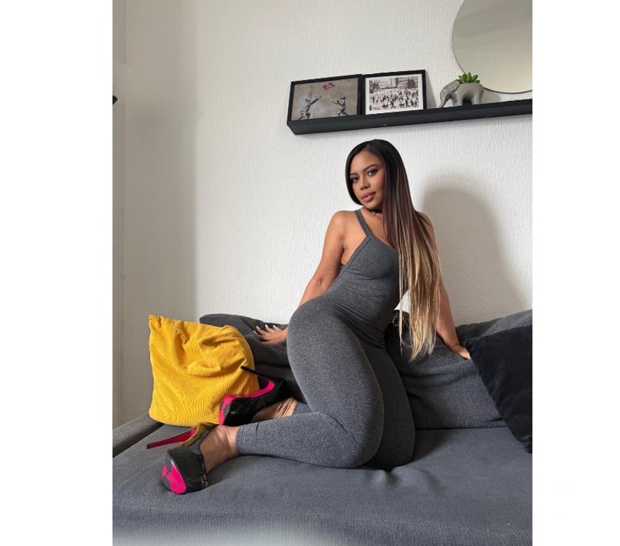 Escorts Kent Gravesham - Photos for Camila Bigg @SS Service 💯✅