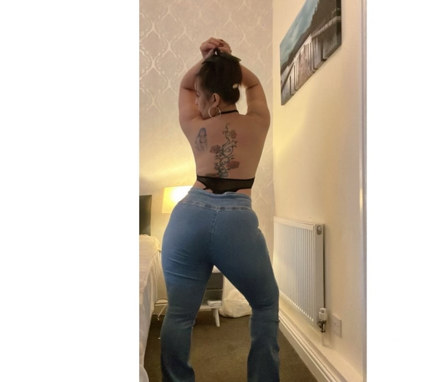 Escorts Nottinghamshire Nottingham - Photos for Hello everyone I’m Julia my pic is real 💯 %