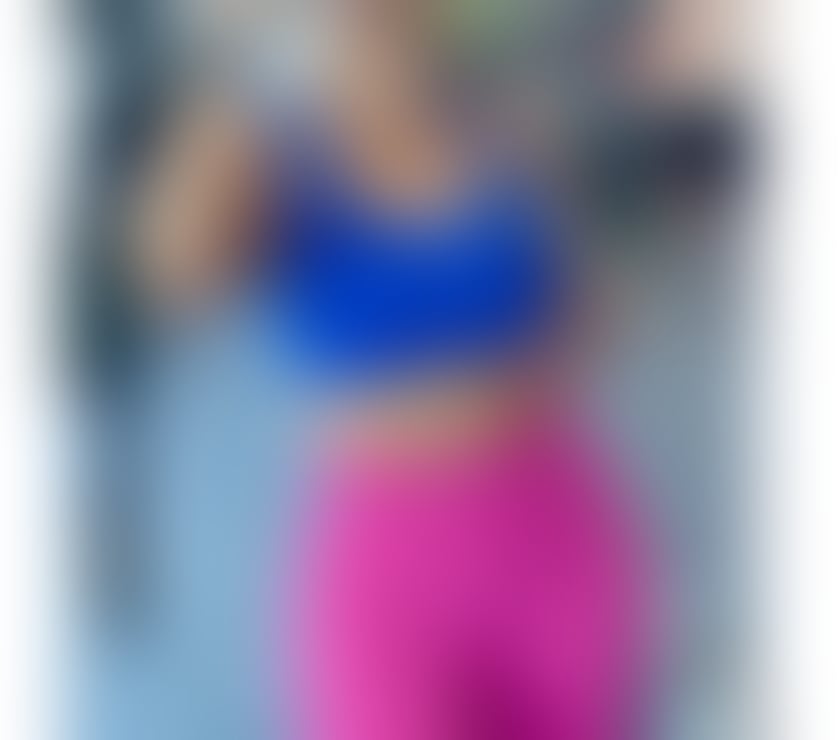 Escorts Heathrow Hillingdon - Photos for Busty Laura in Heathrow ❤️ Milf ❤️