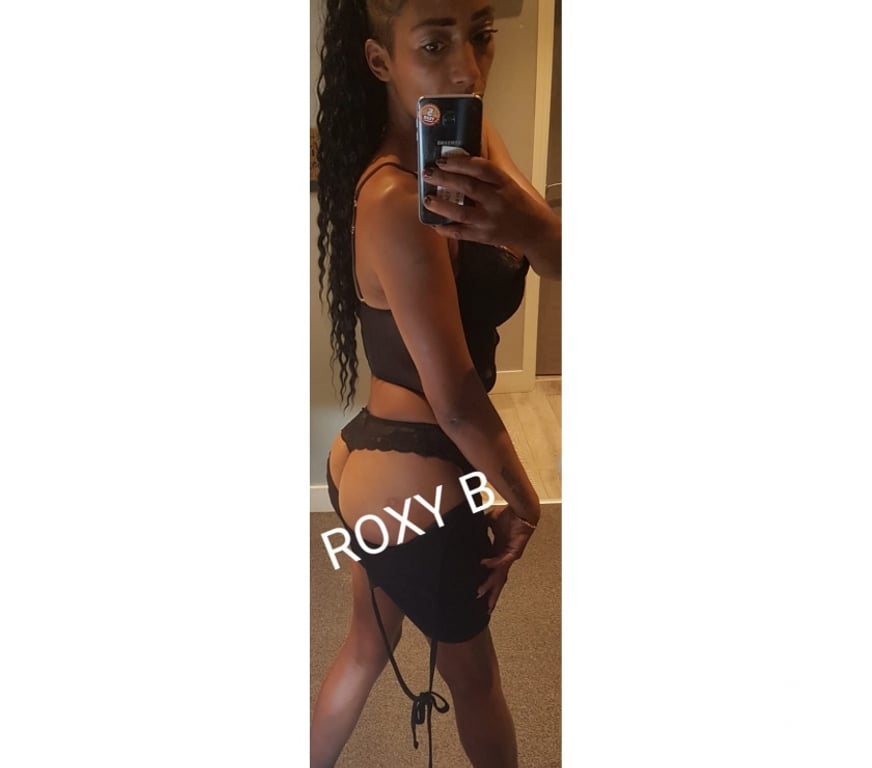 Escorts Nottinghamshire Nottingham - Photos for Roxy B. High class English escort