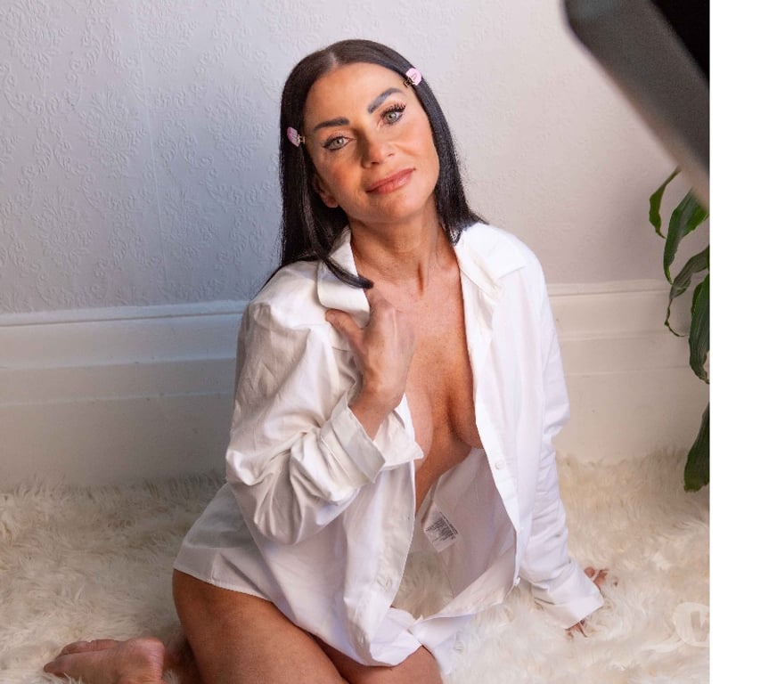 Escorts Norfolk King's Lynn and West Norfolk - Photos for Sexy petite Kira xx