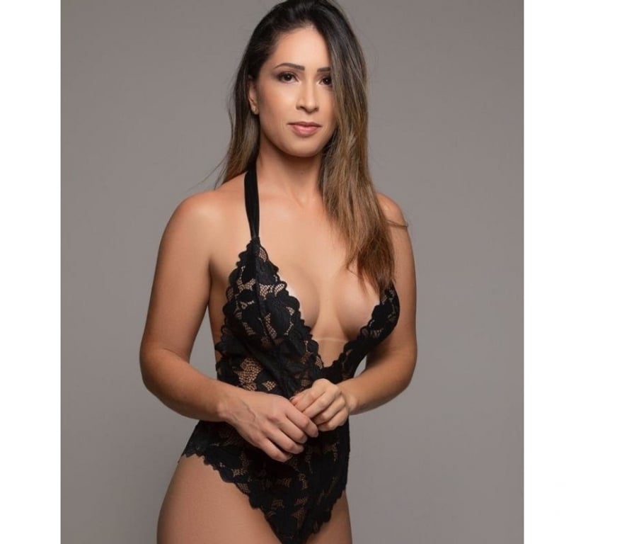 Escorts South East London Bromley - Photos for CARLA🔝🇧🇷BRAZILIAN💋SWEET GIRL🎉PARTY🍾