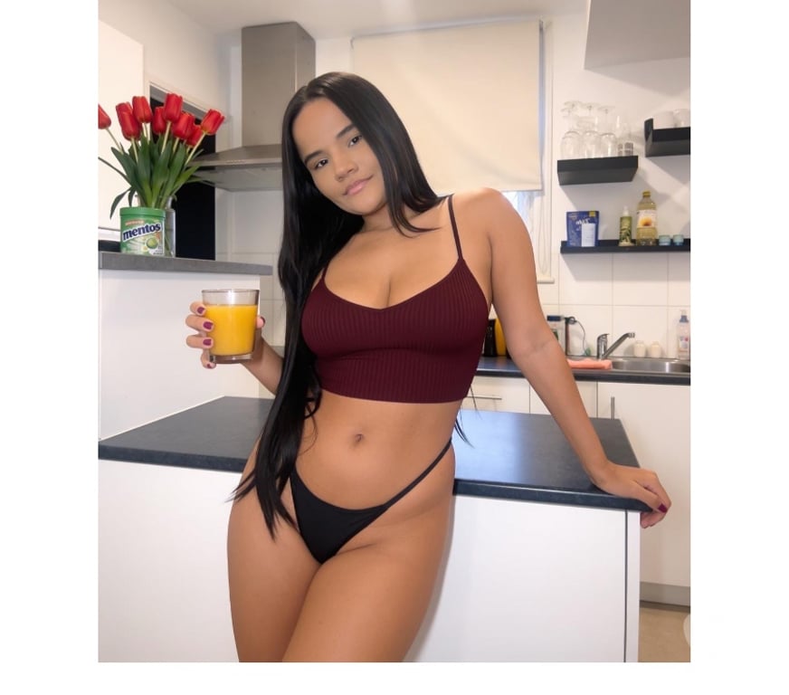 Escorts South East London Croydon - Photos for 🇧🇷BELLA SWEET AND GENTLE GIRL🍭🥰
