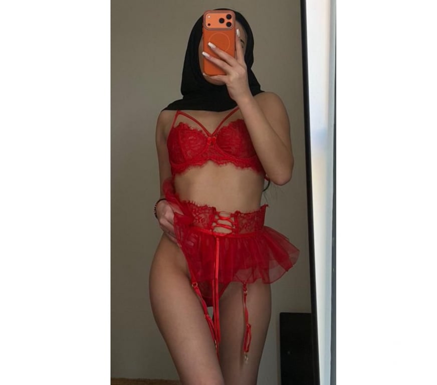 Escorts West Midlands Birmingham - Photos for Slim 23 years old Muslim student-no rush-friendly-real pics