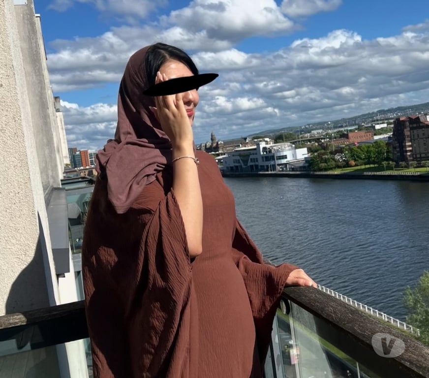 Escorts West Midlands Birmingham - Photos for Slim 23 years old Muslim student-no rush-friendly-real pics