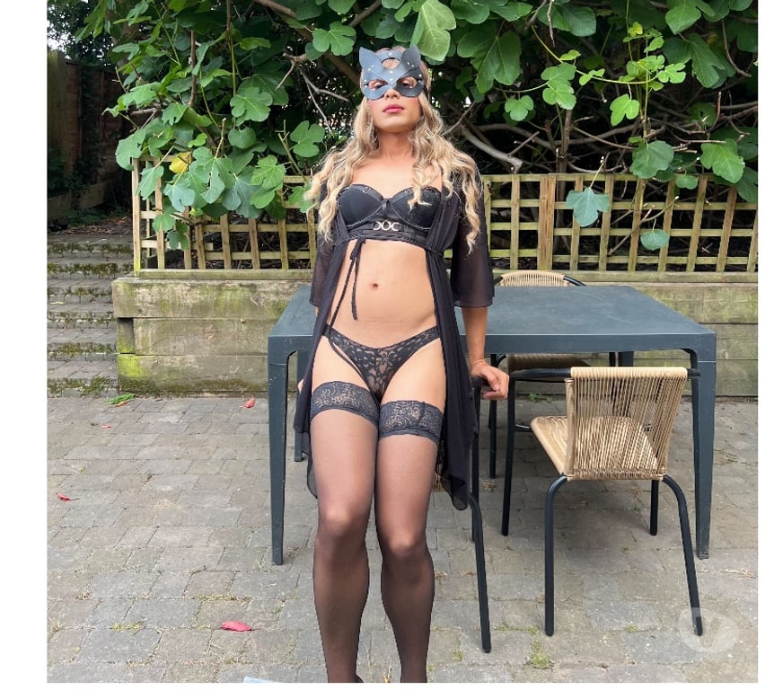 Trans Escorts West Northamptonshire Northampton - West Northamptonshire - Photos for Bruna Brazilian 🔥🍆😈 TOP AND BOTTOM