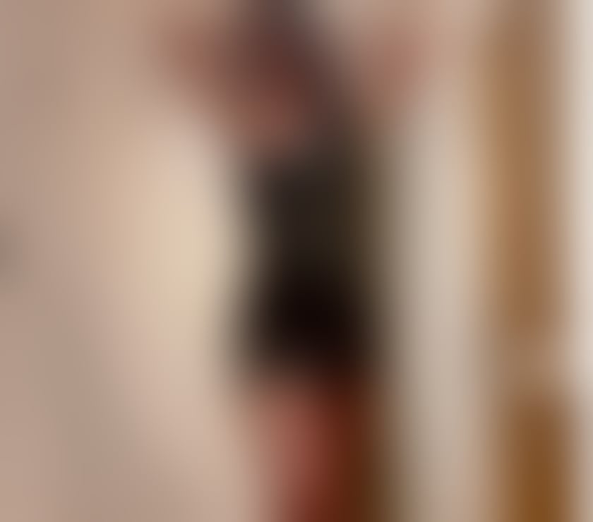 💋British Slim Leggy Escort Late Night Party Girl💋