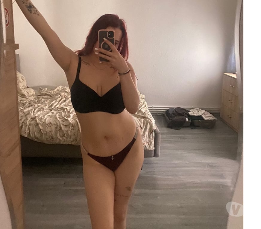 Escorts Warrington Warrington Town Centre - Warrington - Photos for Lucy Romania girl party