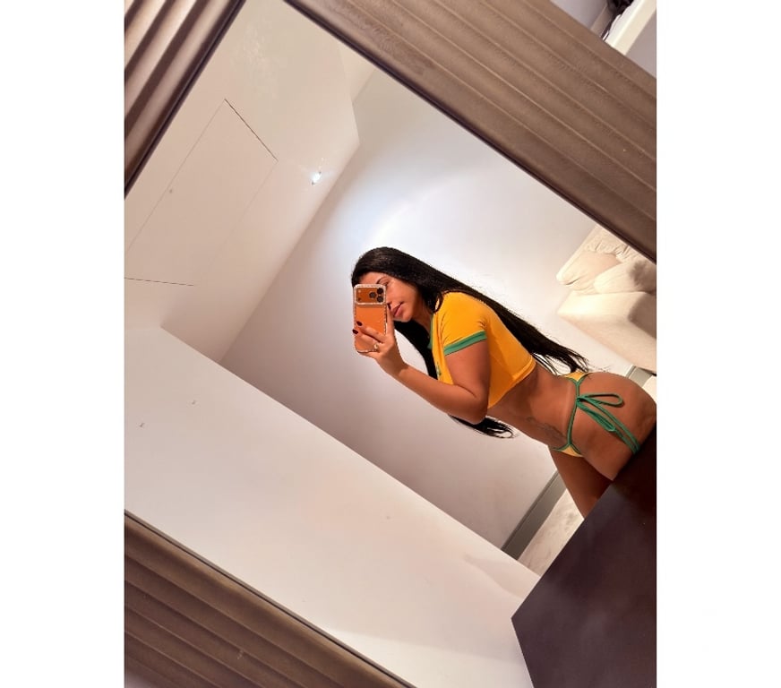 Escorts West London Hounslow - Photos for latina 🇧🇷love party 🎉 domination 😈