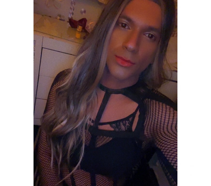  Gay massage Reading Earley - Reading - Photos for SUN IS OUT, MEET YOUR SEXY FEM CROSSDRESSER