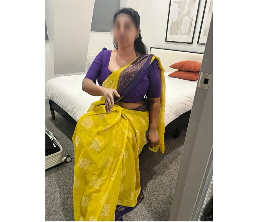 Escorts West Midlands Birmingham - Photos for MAITHILI SOUTH INDIAN TAMIL GIRL NEW IN BIRMINGHAM 🇮🇳
