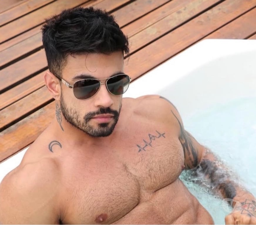  Gay massage Gloucestershire Gloucester - Photos for Available for incall, outcall and car meets