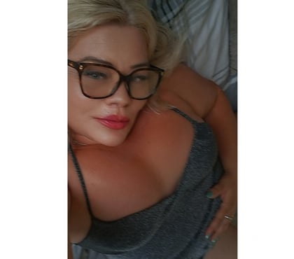 Escorts Edmonton North London - Photos for Sexy Alexa party grils 💯 best bj 💯 😘😘😘