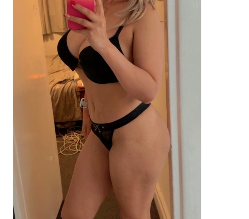 Escorts North West London Alperton - North West London - Photos for Brasilian🇧🇷Party🍻Great service💋🫦