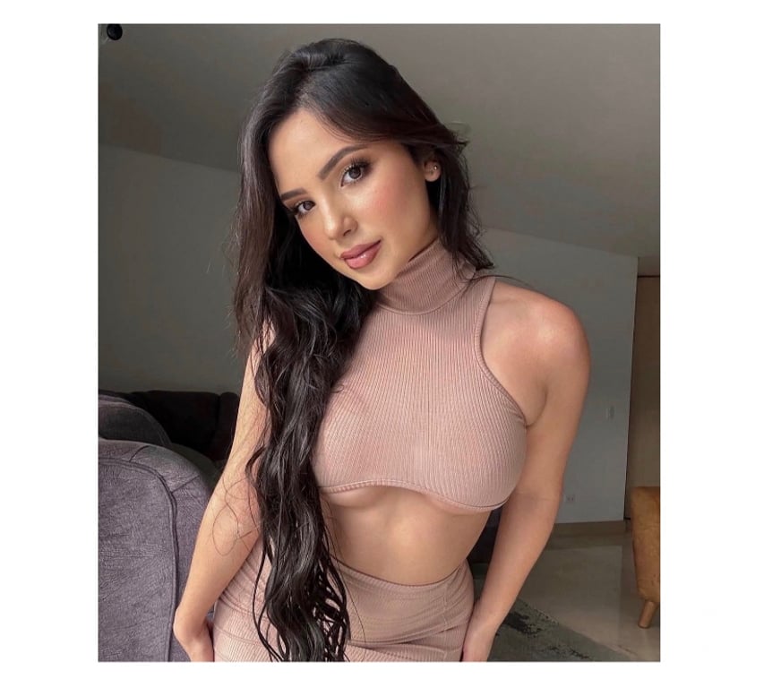 Escorts South West London Tooting - South West London - Photos for 🔥Bella party girls new in town Brazilian 🇧🇷