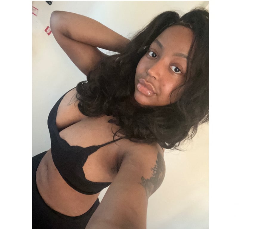 Escorts North West London Hendon - North West London - Photos for TrinathegirlnextdoorOUTCALLONLY