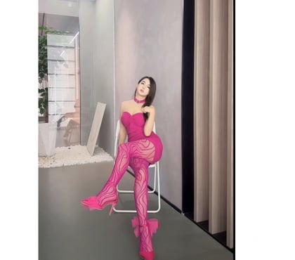 Escorts Ocean Village Southampton - Photos for New 🥰Asian Girl💋 Lets Have Some Fun